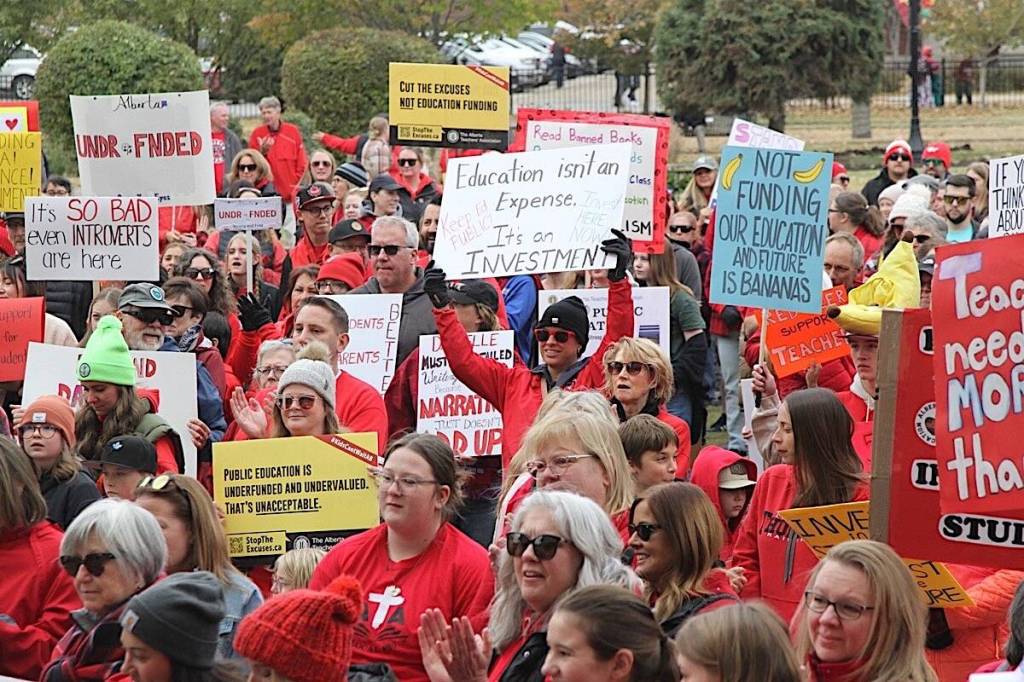 About 300 people rallied in support of Alberta teachers and public education at a noon-hour at Red Deer City Hall Park on Oct. 17, 2025. (Photo by Susan Zielinski/Advocate staff)
